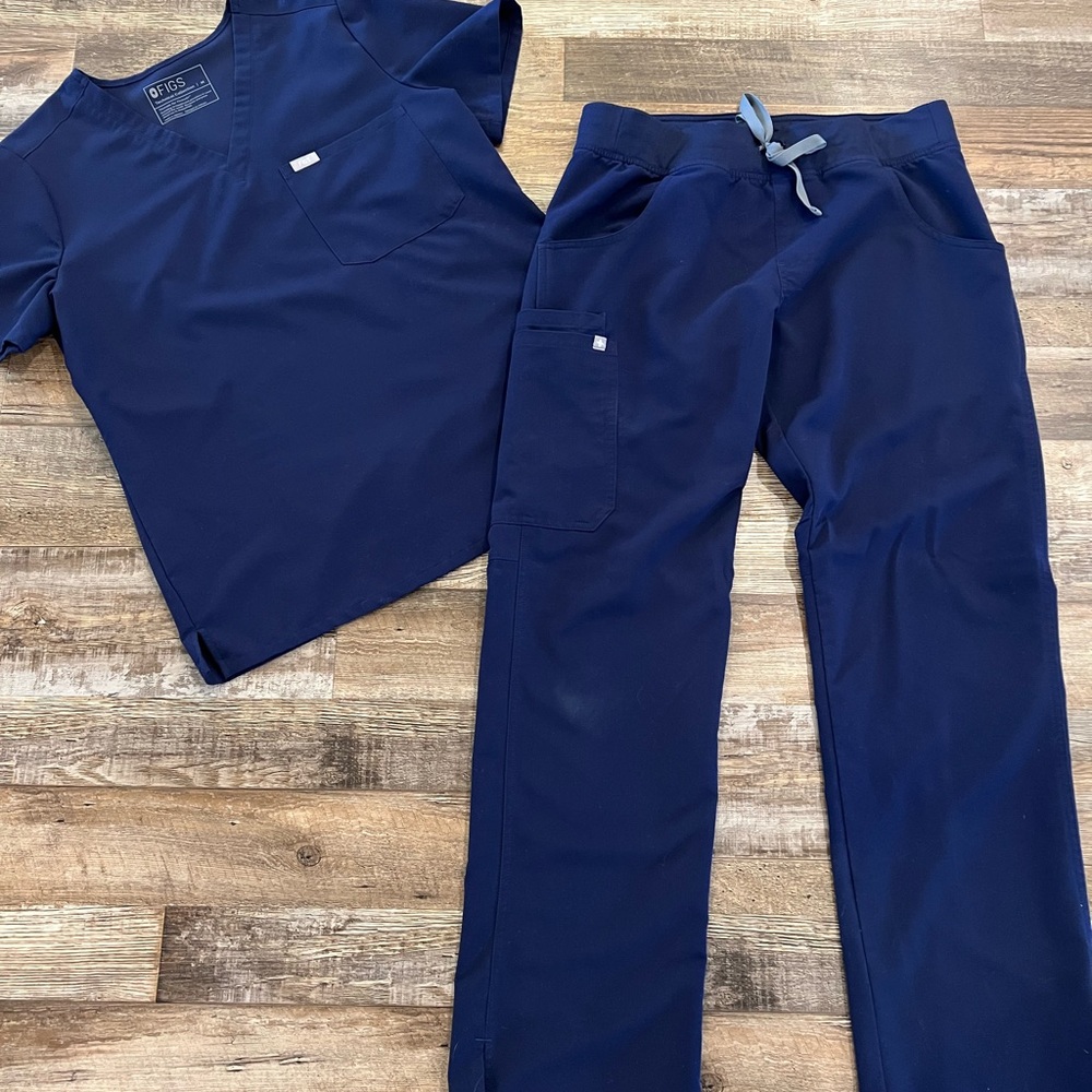 Figs Navy Medium Set